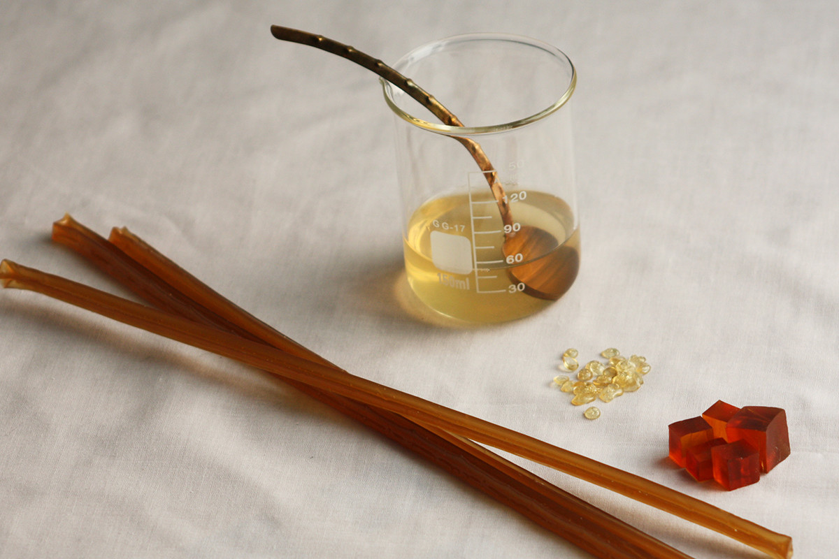 膠,礬砂,日本画,制作
